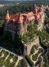 Castle Walbrzych, Poland.jpg