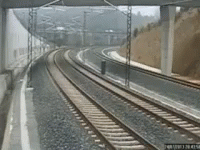 derailed-train.gif