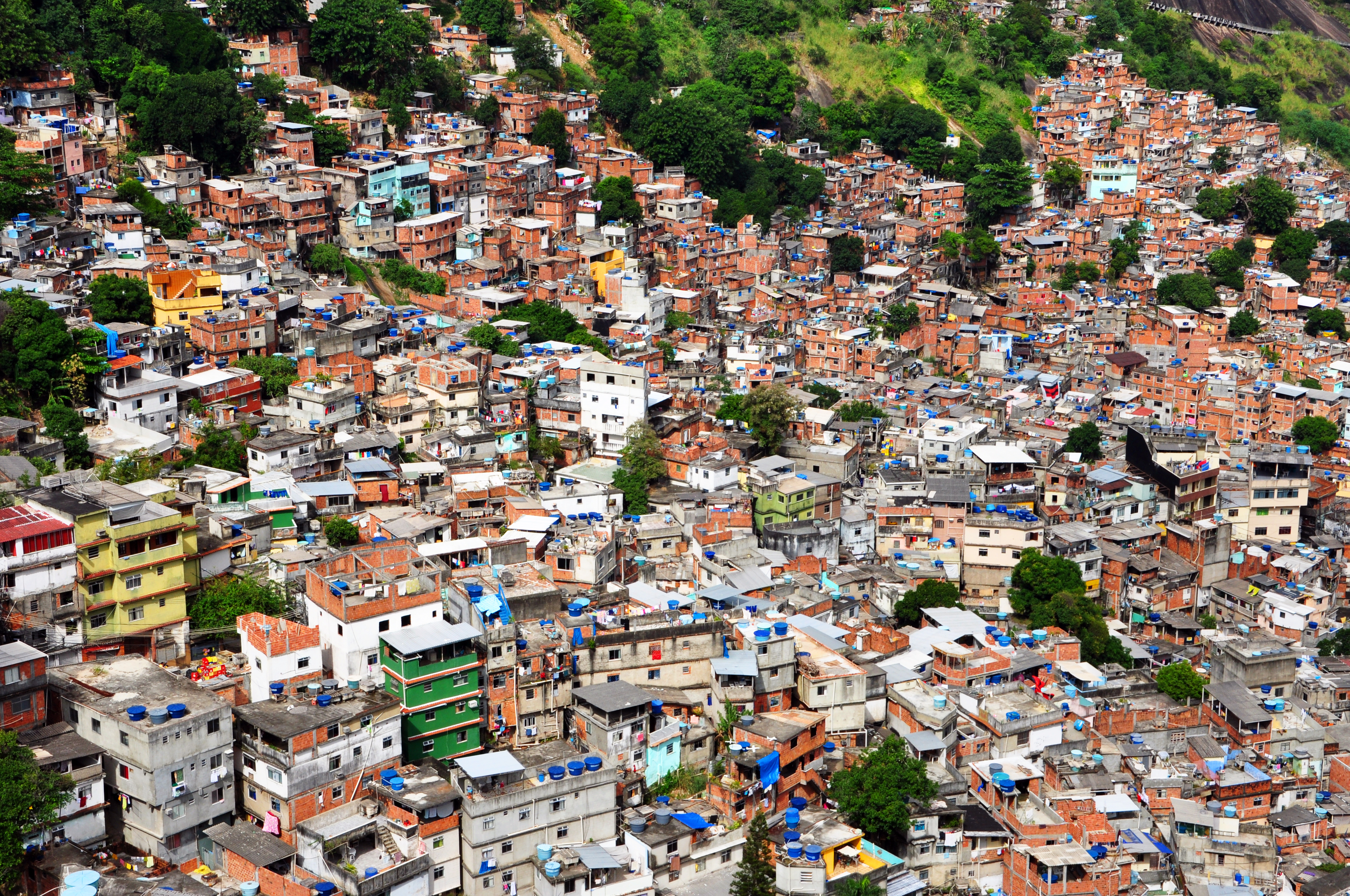 1_rocinha_favela_closeup.JPG